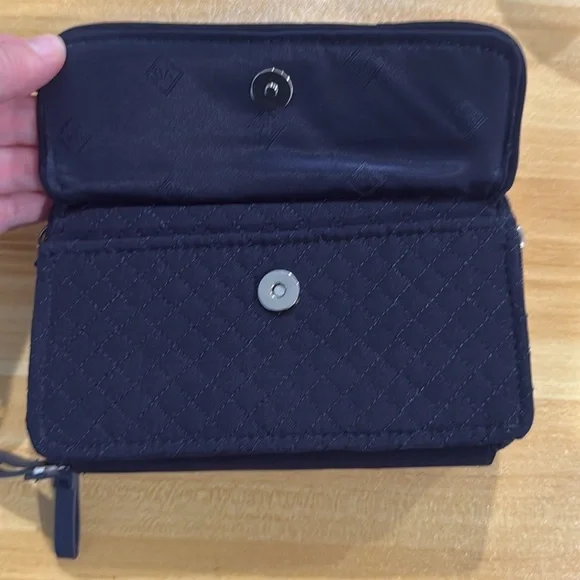 Vera Bradley Midnight Blue Quilted Bag - Picture 4 of 9
